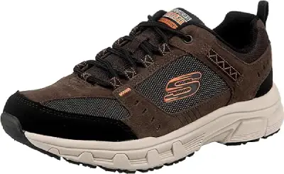 Zapatillas Skechers Oak Canyon para hombre, en color gris con detalles en negro y suela resistente. Diseño deportivo y cómodo para el uso diario.